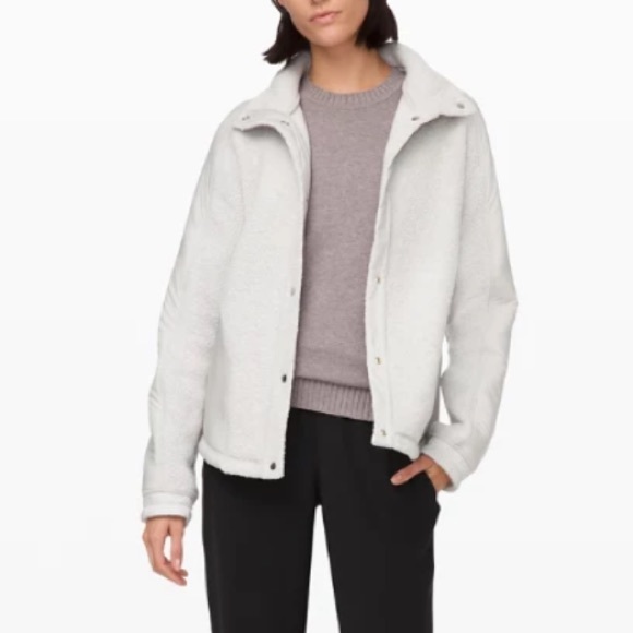 Lululemon Go Cozy Jacket Size 8 NWT
Heathered Ceramic - Picture 4 of 4